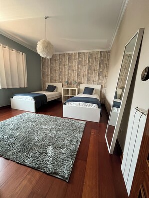 4 bedrooms, iron/ironing board, travel cot, free WiFi