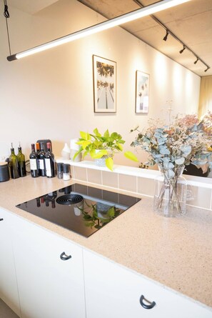 Apartment, 1 Bedroom, Accessible, Balcony | Interior - Spacious, Stylish Flat Near Stadium, 15 min From Soho (London)