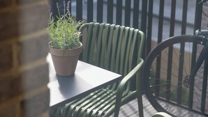 Unclassified image, 2 of 14, button - Spacious, Stylish Flat Near Stadium, 15 min From Soho (London)