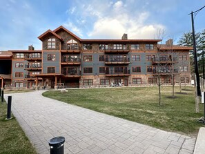 Exterior - Beautiful Slope Side Condo at Cranmore Mountain, North Conway NH (Conway)