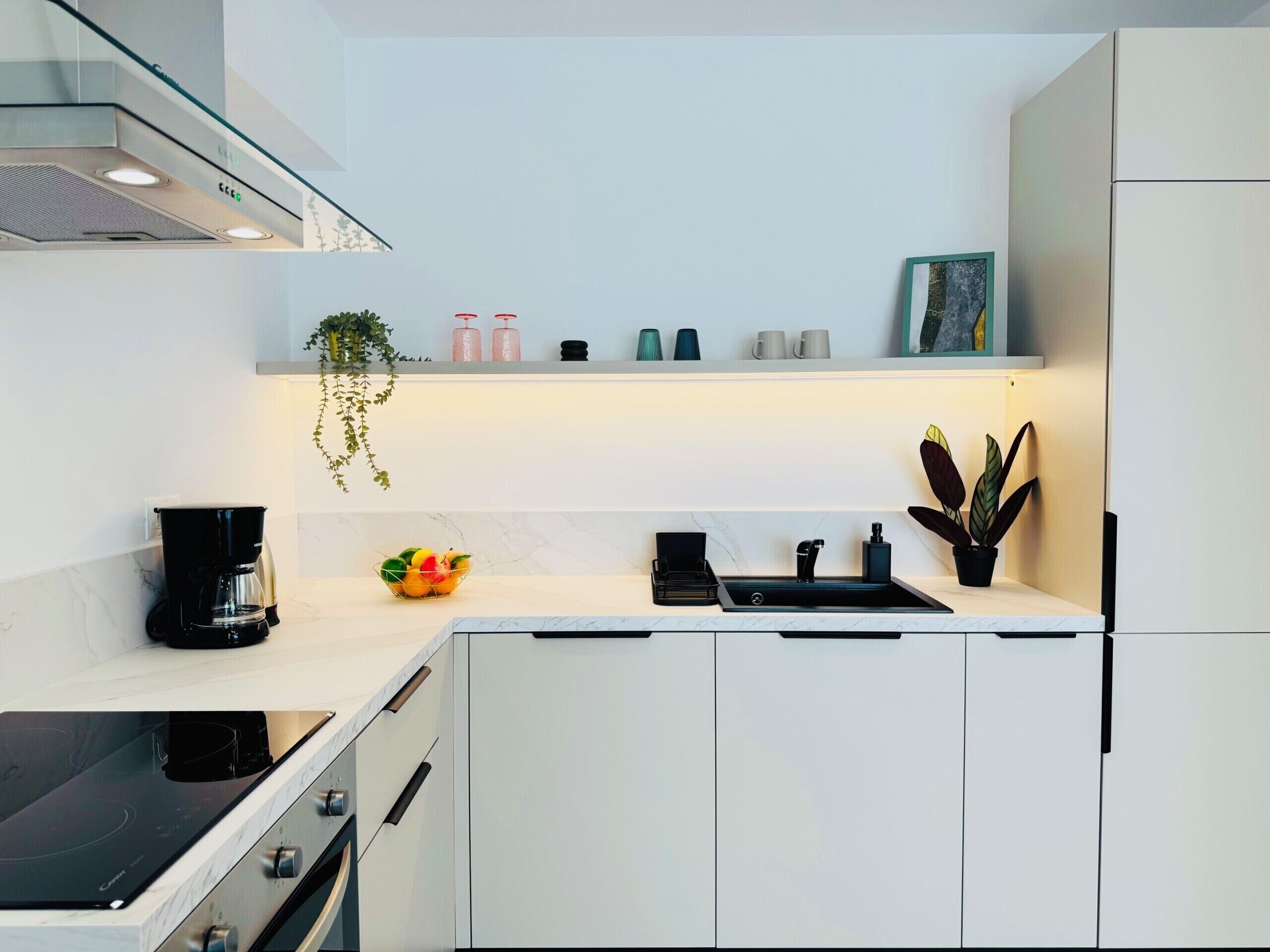 Comfort Apartment, 1 Bedroom, Non Smoking, Balcony | Private kitchen | Full-size fridge, oven, stovetop, dishwasher