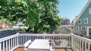 Outdoor dining - Newly Renovated Top Floor East End 2BR Condo - Sleeps 4! (Provincetown)