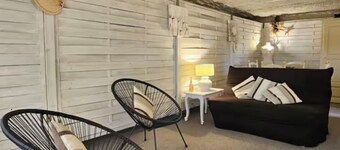 DOWNSTAIRS VILLA IN A WOODED PARK, IN THE HEART OF NATURE