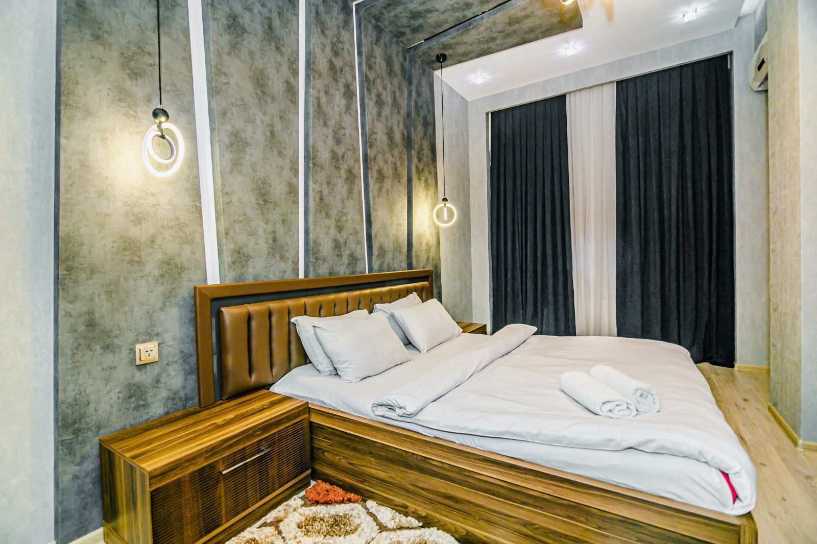 2 室のベッドルーム、アイロン / アイロン台、インターネット、ベッドシーツ