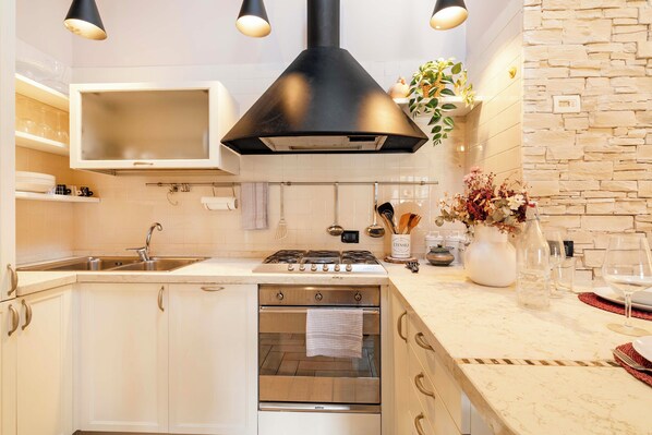 Microwave, oven, stovetop, dishwasher