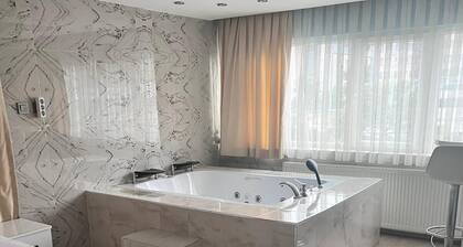 Charming 1-bedroom house WITH JACUZZI in Ankara for a cozy getaway