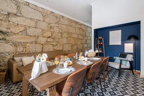 Dining - Guestready - Vanzeleres Collection (Porto)