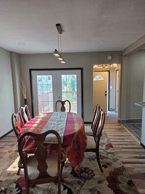 تناول الطعام