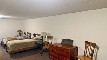 2 bedrooms, WiFi, bed sheets