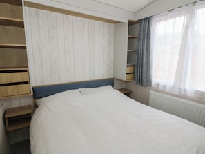 3 Schlafzimmer, individuell dekoriert, individuell eingerichtet
