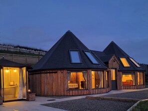 Cottage | Exterior - Y Cwlwm (Lampeter)