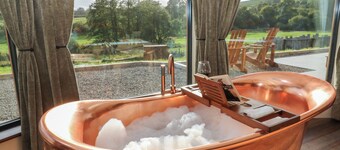 Ty Crwn - The Roundhouse