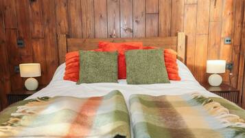 1 bedroom, individually decorated, individually furnished, free WiFi