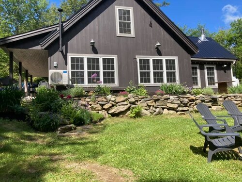 Lovely 3-bedroom cottage on Piper Pond with AC in Abbot