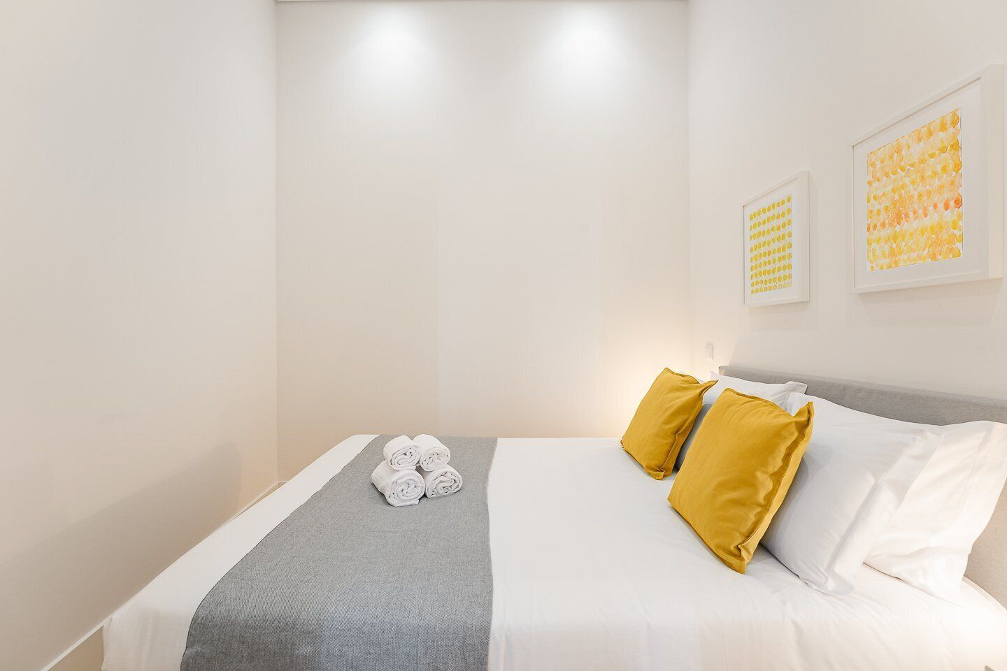 تجهيزات عازلة للصوت