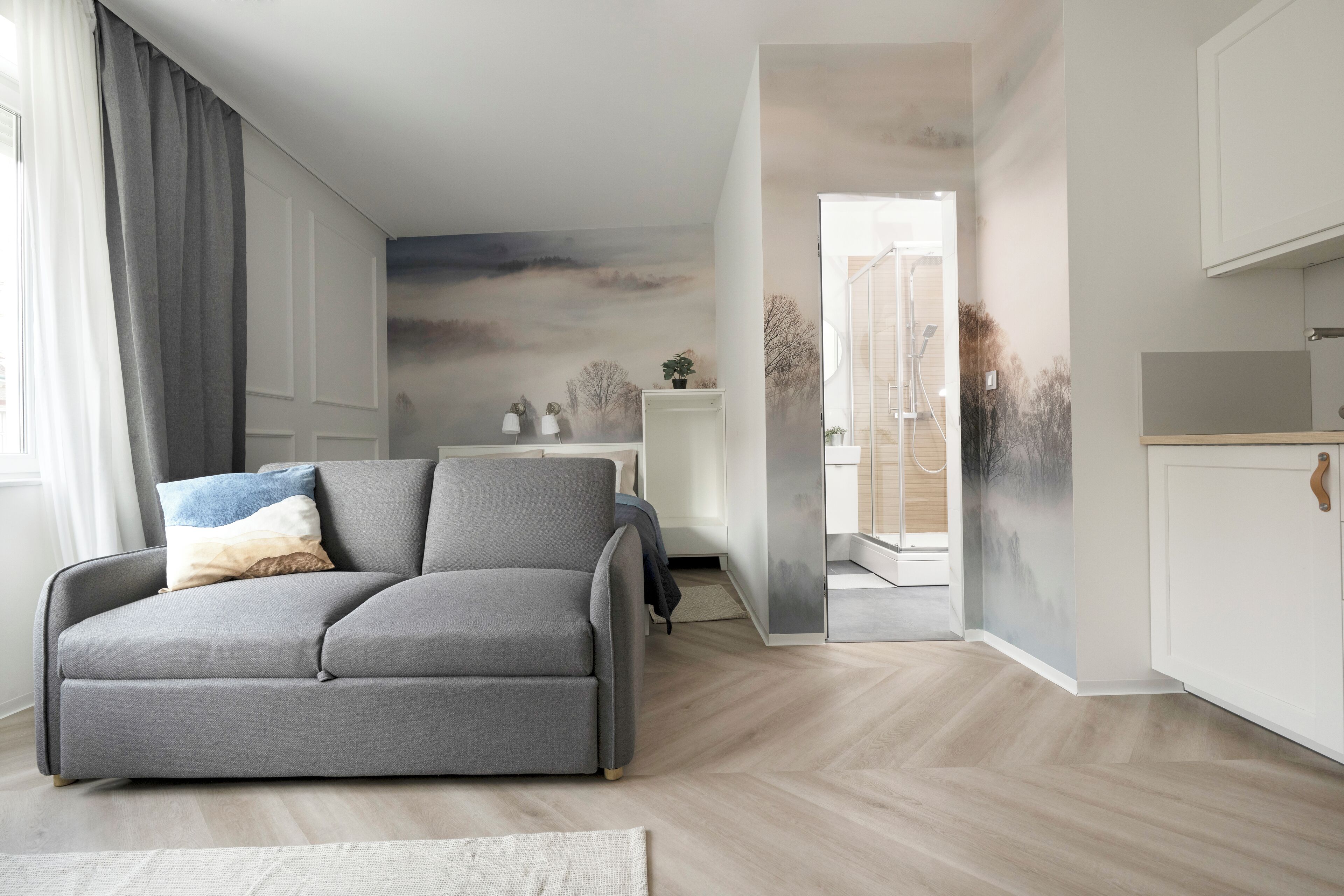 Deluxe-studiolejlighed - ikke-ryger | Badeværelse | Bruser, gratis toiletartikler, håndklæder, Sæbe