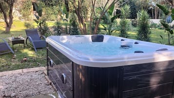 Idromassaggio all'aperto