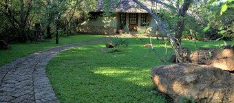 Family Lodge in Natural African Bush - 2113