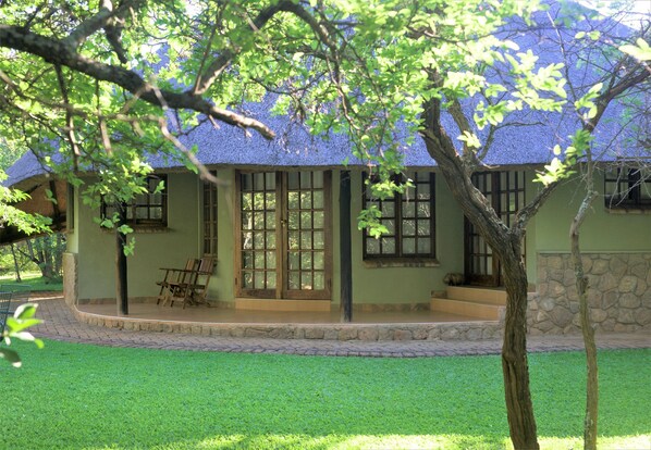 Apartment | 2 bedrooms - Family Lodge in Natural African Bush - 2113 (Bulawayo)