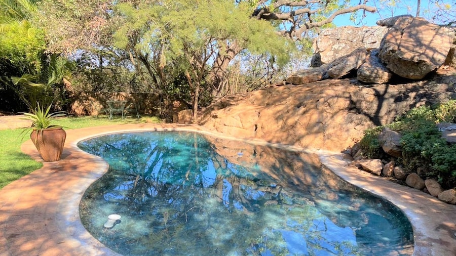 Family Lodge in Natural African Bush - 2113