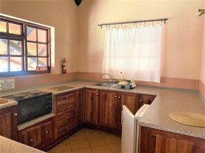 Apartment | 1 bedroom - Double Lodge in Natural African Bush - 2112 (Bulawayo)
