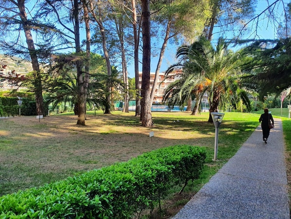 Apartment | 2 bedrooms - 2 Bedroom Apartment in a Secure Residence in Mandelieu With a Shared Pool and Close to the Center - 2301 (Mandelieu-La-Napoule)