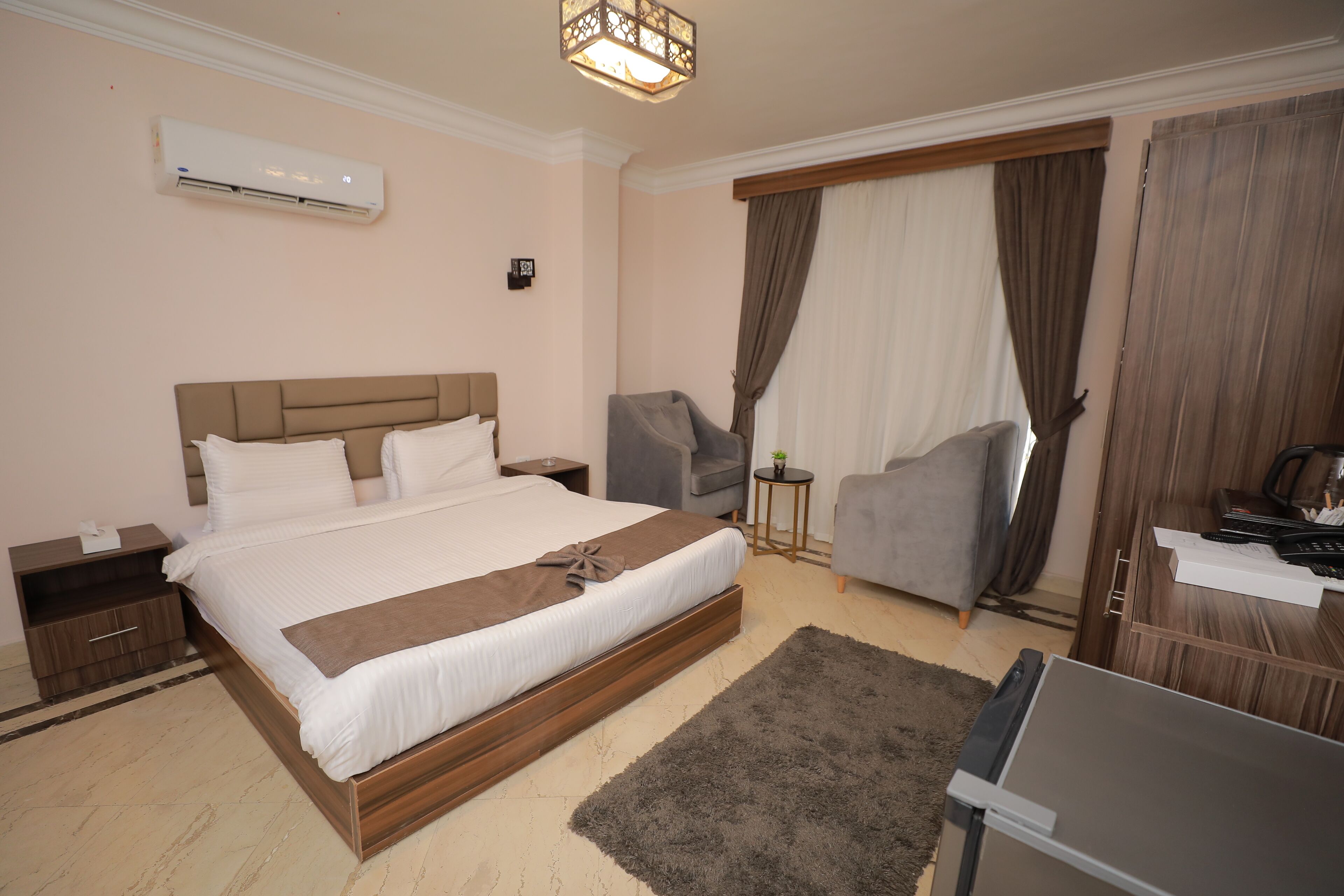 Minibar, in-room safe, desk, soundproofing