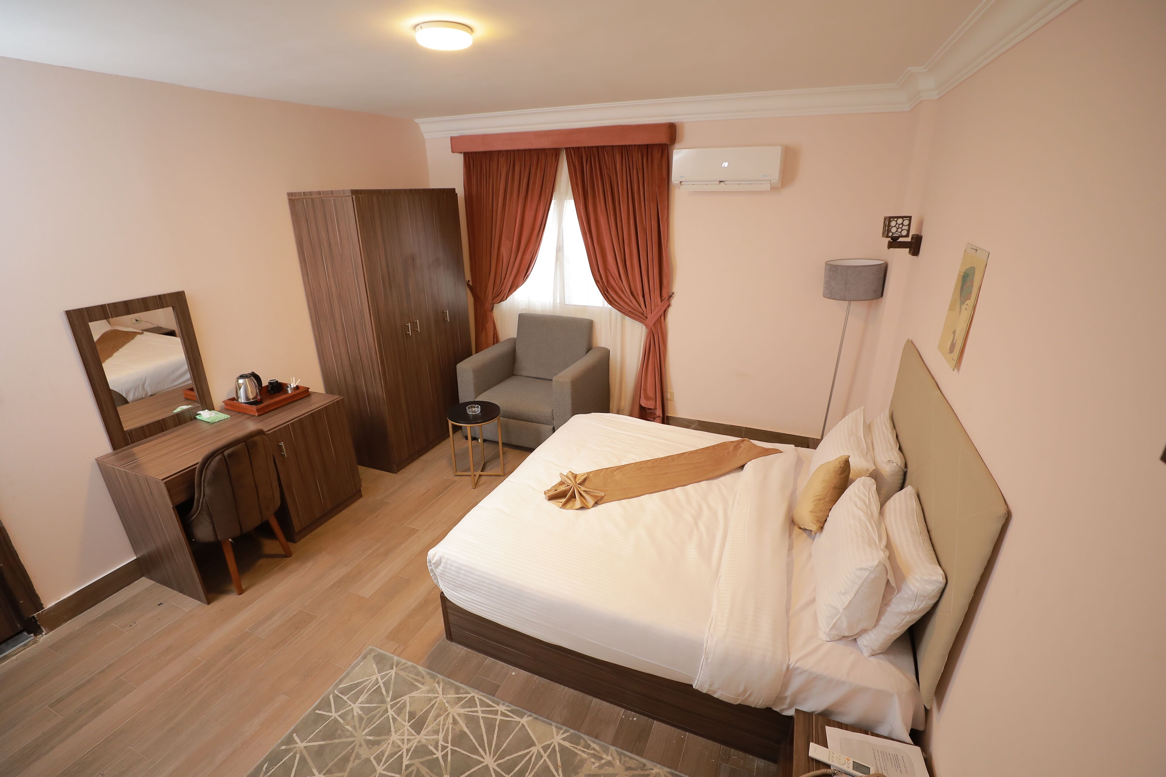 Minibar, in-room safe, desk, soundproofing