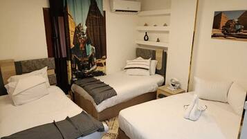 In-room safe, soundproofing, iron/ironing board, free WiFi