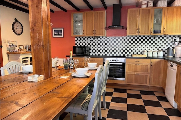 Micro-ondes, four, plaque de cuisson, lave-vaisselle