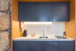 Studio (Superior Studio)