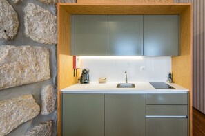 Studio (Standard Studio)