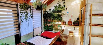 The Butterfly - Elegant Lake Naivasha Retreat with Sauna, Games & Stunning Views