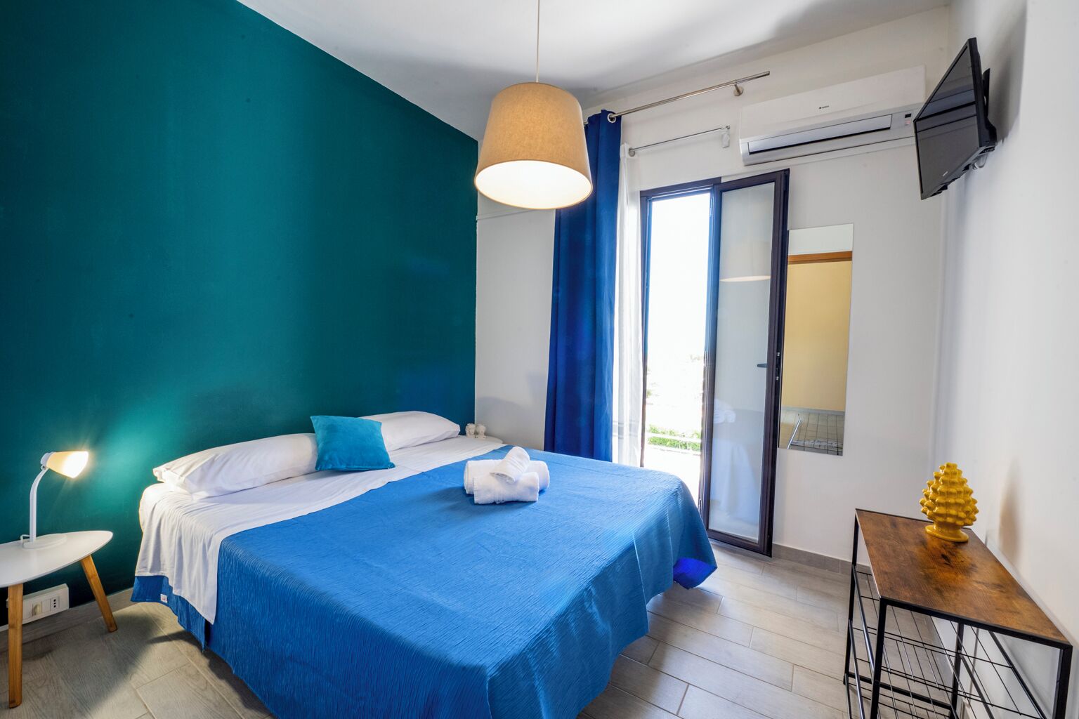 Premium Double Room | Free WiFi