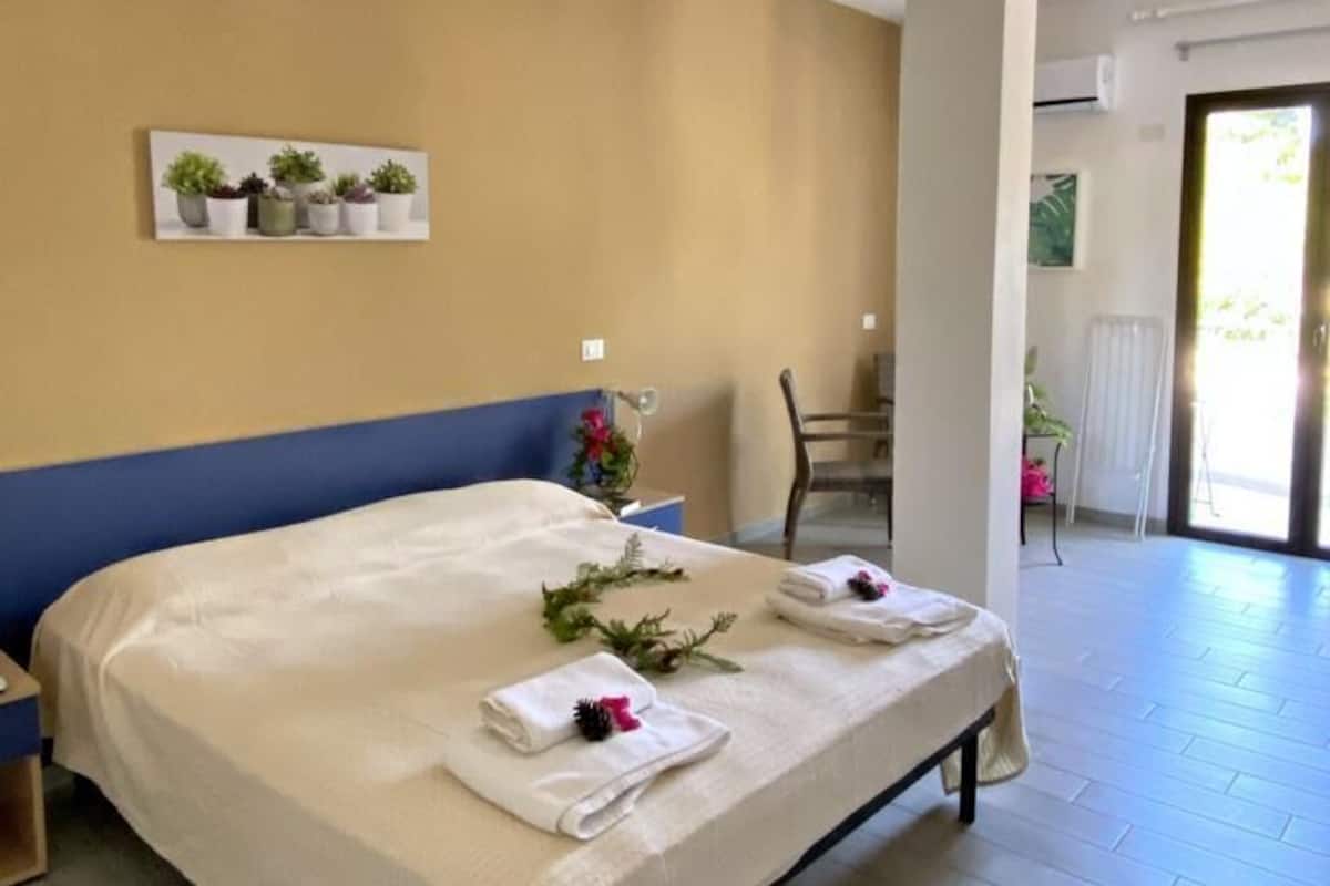 Habitación cuádruple, vistas al mar | Wifi gratis
