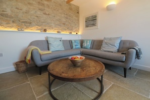 Living area - Sea Holly (Penzance)