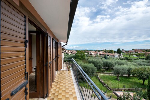 Holiday Home 'Casa Bellini' with Private Garden, Wi-Fi and Air Conditioning