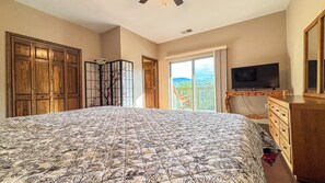 2 عدّة غرف نوم وواي فاي وملاءات أسرّة