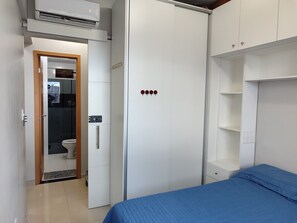 3 bedrooms, iron/ironing board, Internet