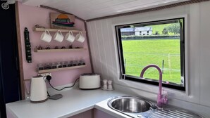 Fridge, microwave, stovetop, electric kettle