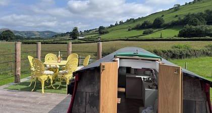 Unique Dryland Boat Retreat – Scenic Valley Views
