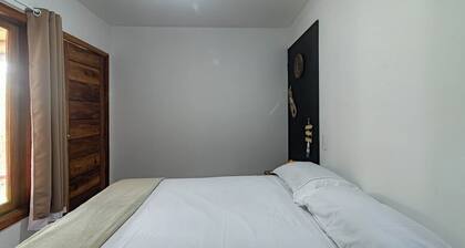 Itaka Studio Piscina Hidro e Quadra em Arraial