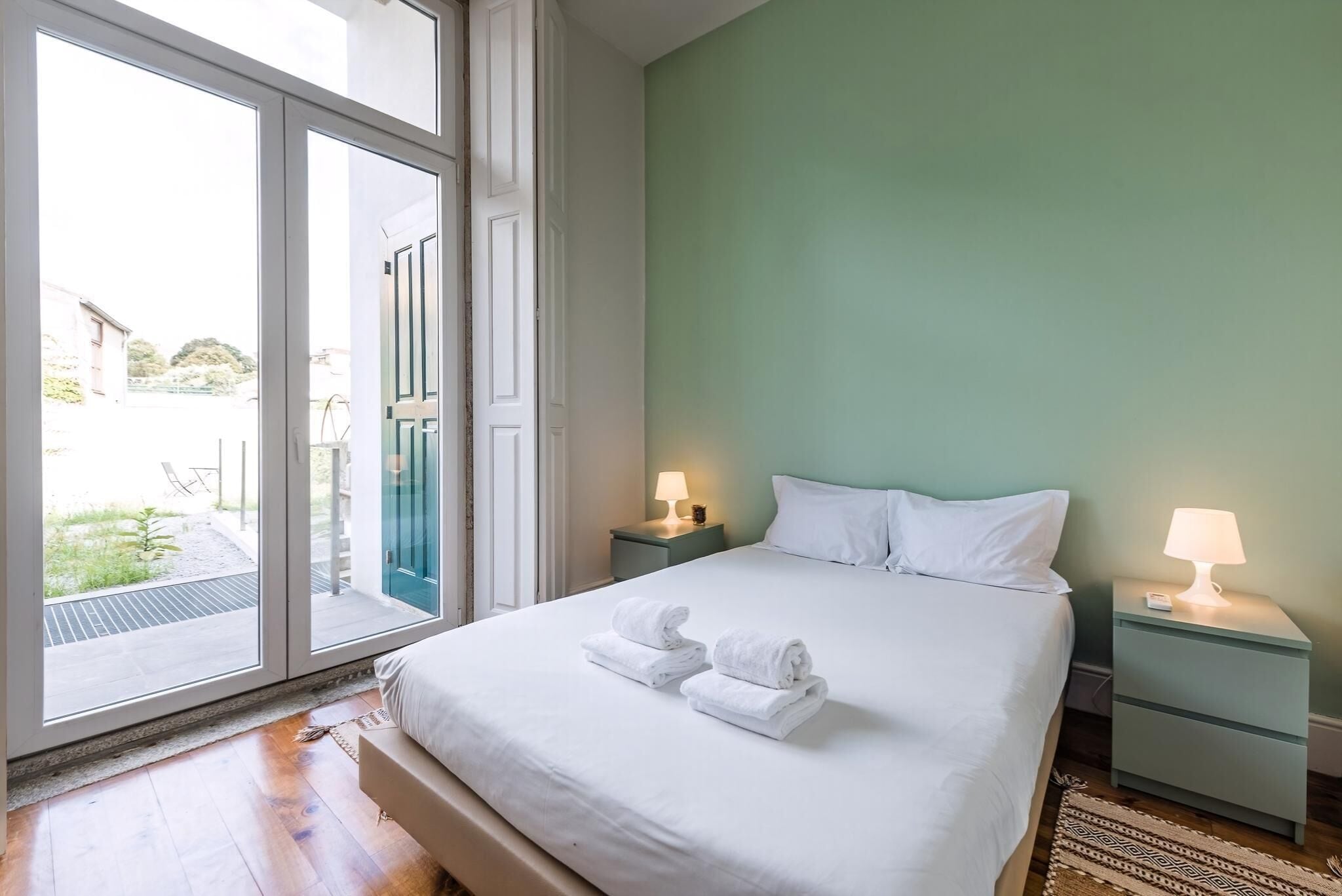 Apartment (Room with Balcony) | Meja, ruang kerja komputer riba, Wi-fi percuma, cadar katil 
