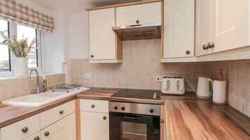 Oppvaskmaskin og kjøkkenutstyr