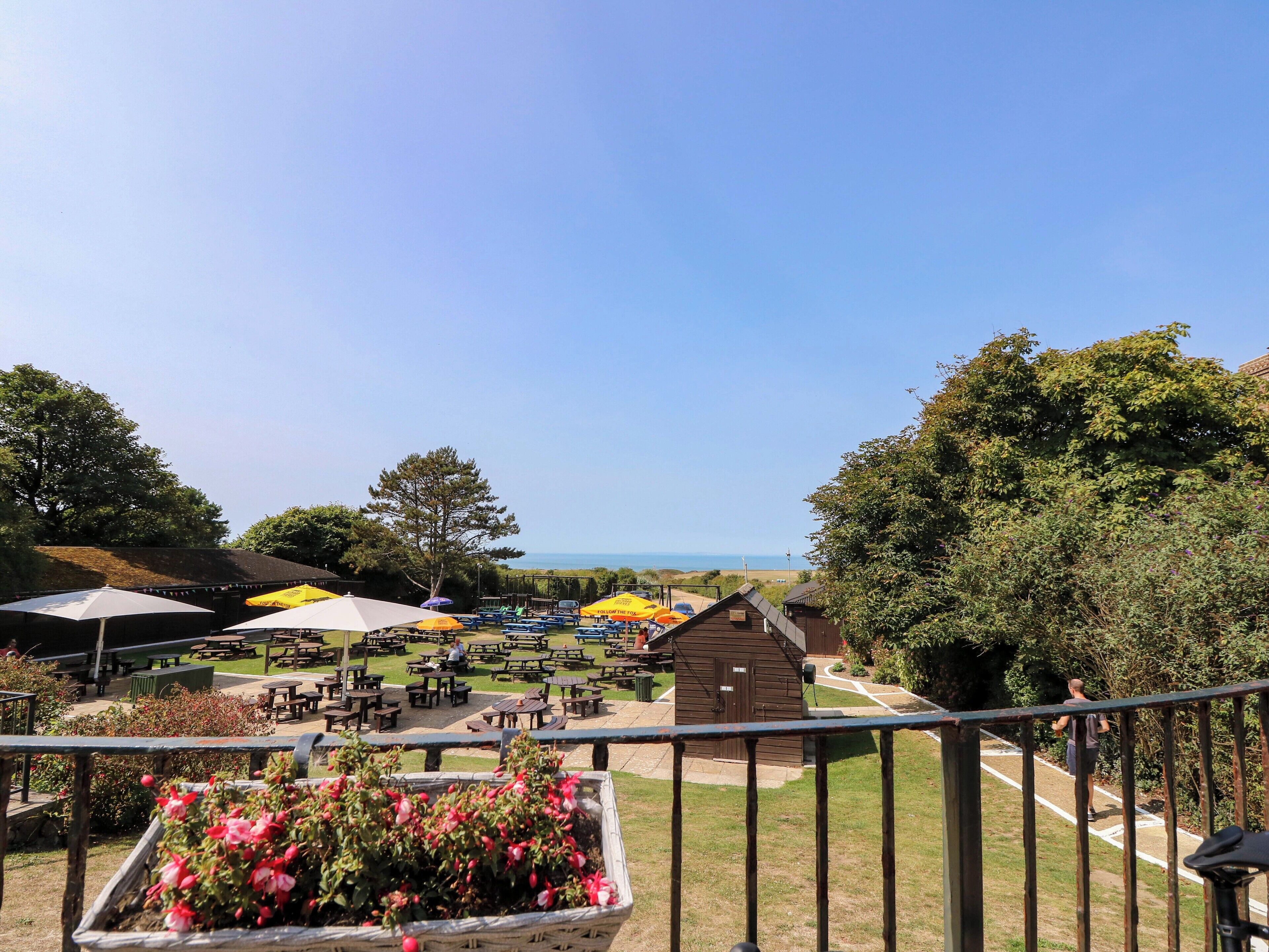 Tempat makan outdoor