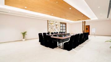 House | Meeting facility