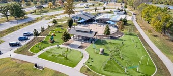 The Orchard Nook: Dog-Friendly 3BR w/ Ping Pong, Huge Yard & Near KC World Cup!