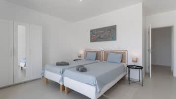 5 bedrooms, WiFi, bed sheets
