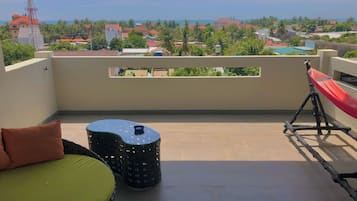 Quarto família, vista para o oceano | Ferros/tábuas de passar roupa, Wi-Fi de cortesia
