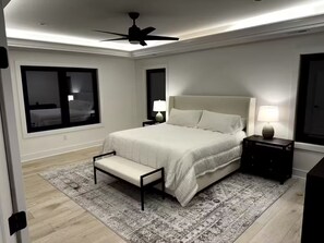 4 bedrooms, iron/ironing board, WiFi, bed sheets
